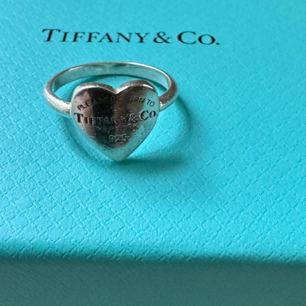 Tiffany & Co. Authentic Vintage Heart Tag Ring Sterling 925 Size 6.5